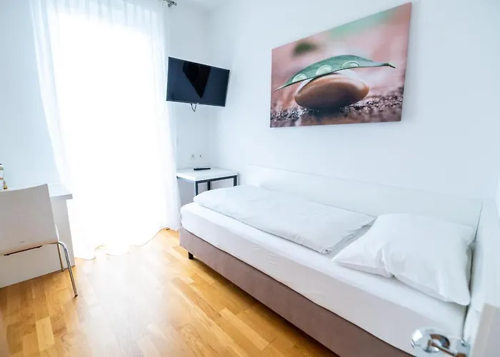 Shome I Self-check-in I Free Parking