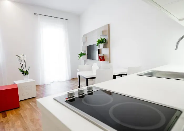 Shome I Self-check-in I Free Parking 4*