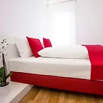 Shome I Self-check-in I Free Parking Hotel 4*