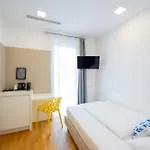 Shome I Self-check-in I Free Parking Hotel