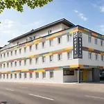 Hotel Shome I Self-check-in I Free Parking Graz