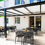 Shome I Self-check-in I Free Parking 4* Graz
