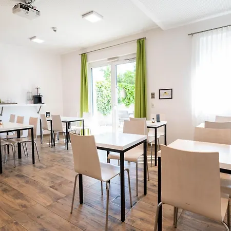 Shome I Self-check-in I Free Parking 4* Štýrský Hradec