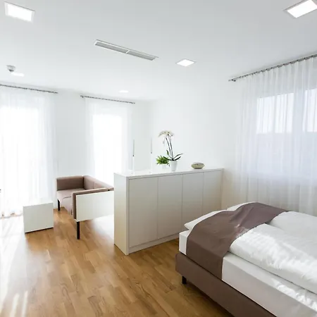 Shome I Self Check-in I Free Parking Hotel 4*