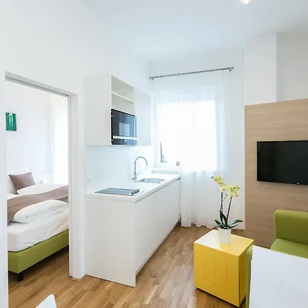 Hotel Shome I Self Check-in I Free Parking Graz