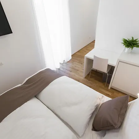 Shome I Self-check-in I Free Parking Štýrský Hradec