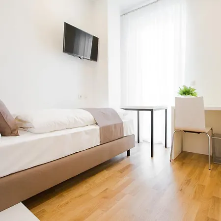 Shome I Self-check-in I Free Parking Hotel