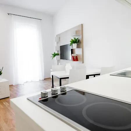 Shome I Self-check-in I Free Parking 4*