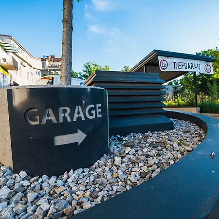 Shome I Self-check-in I Free Parking 4* Graz