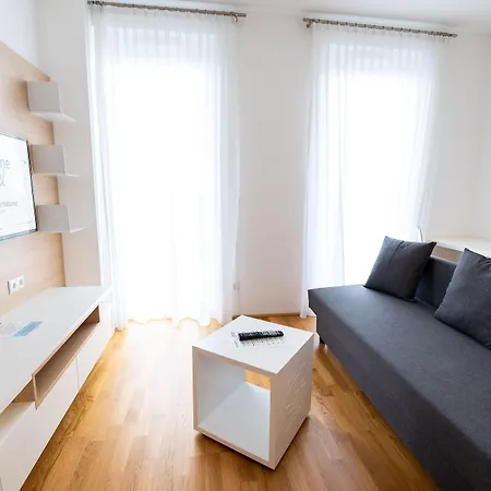 Shome I Self-check-in I Free Parking Hotel Štýrský Hradec