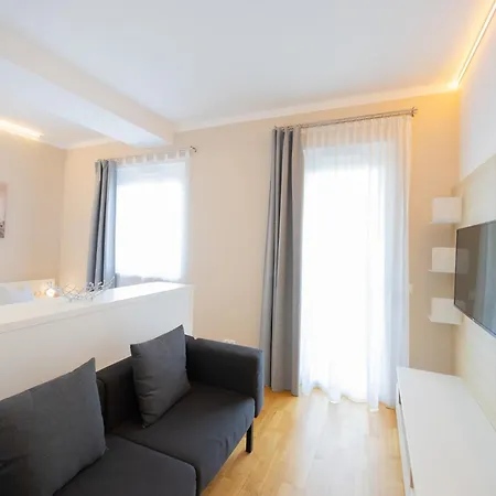 Shome I Self-check-in I Free Parking 4*