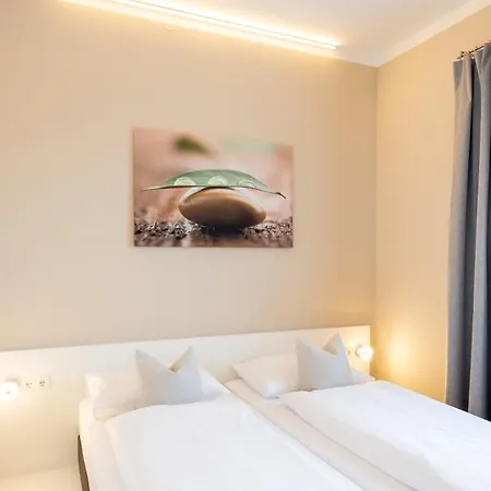 Hotel Shome I Self-check-in I Free Parking