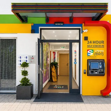 Shome I Self-check-in I Free Parking 4*