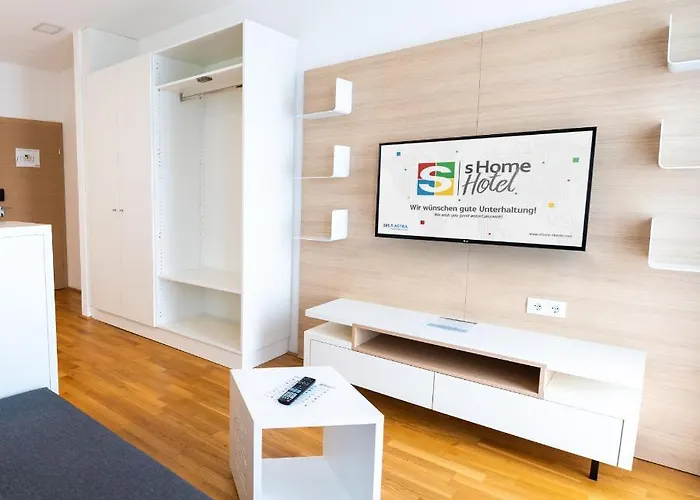 Shome I Self-check-in I Free Parking 4*