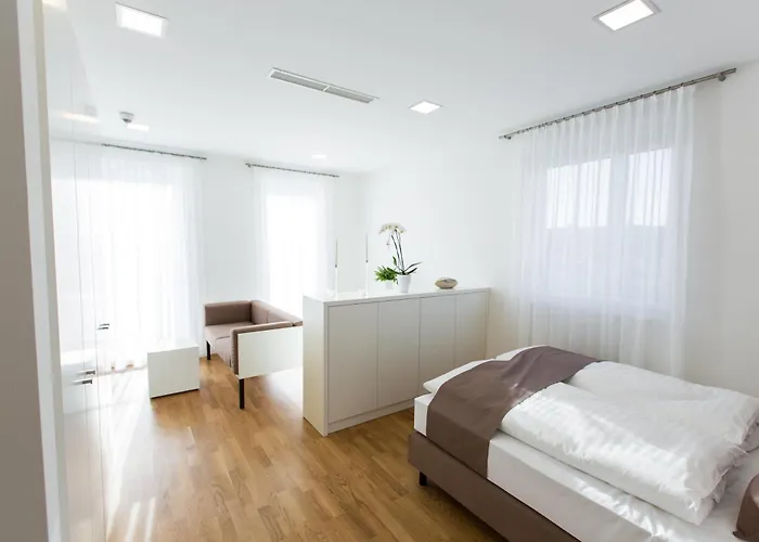 Shome I Self-check-in I Free Parking Готель 4*