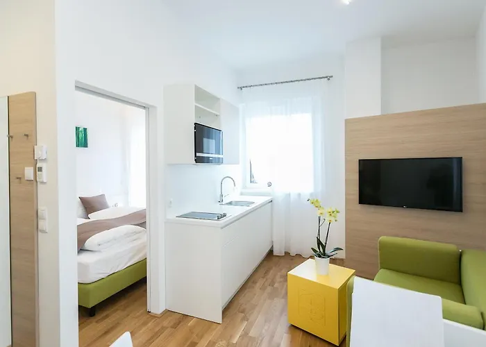 Otel Shome I Self-check-in I Free Parking Graz