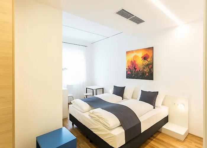 Готель Shome I Self-check-in I Free Parking 4*