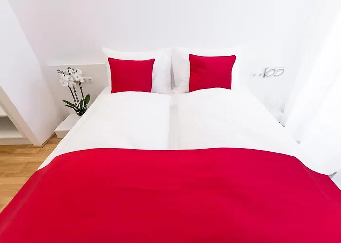 Hotel Shome I Self-check-in I Free Parking Graz