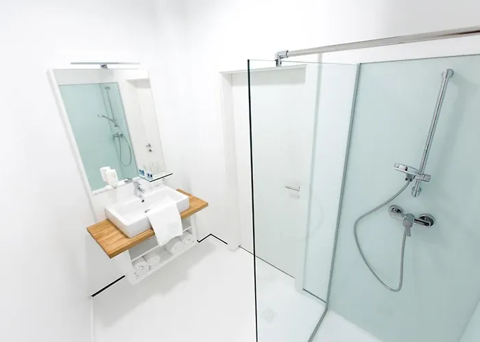 Shome I Self-check-in I Free Parking 4* Graz