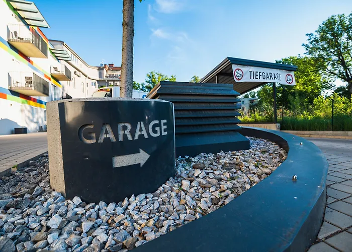 Shome I Self-check-in I Free Parking 4* Грац