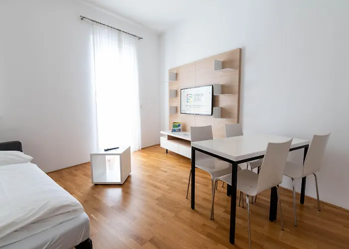 Shome I Self-check-in I Free Parking Готель Грац