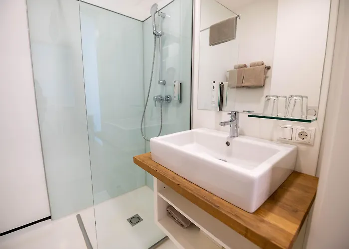 Готель Shome I Self-check-in I Free Parking