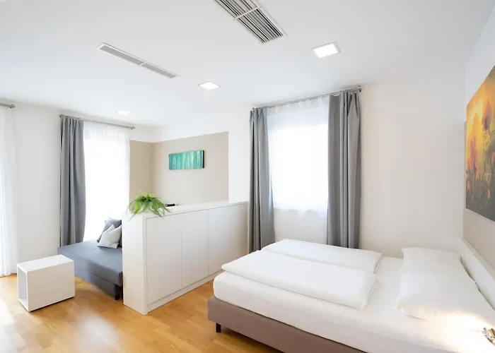 Shome I Self-check-in I Free Parking 4* 格拉茨